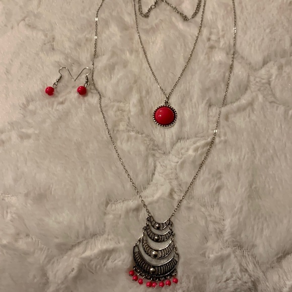 Jewelry - Pink and silver tone necklace with matching earrings